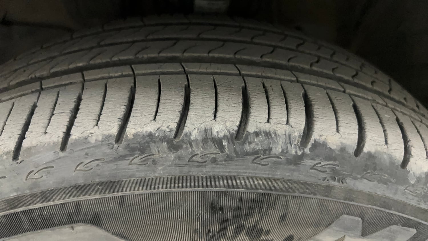 Used 2021 Honda City V CVT Petrol Petrol Automatic tyres LEFT FRONT TYRE TREAD VIEW
