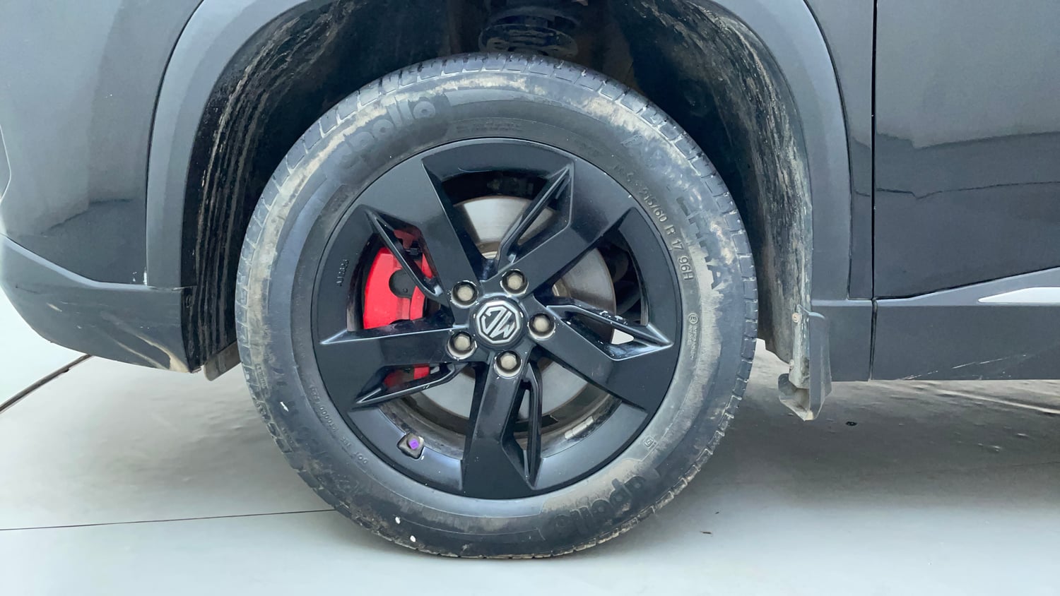 Used 2021 MG Motors Hector Shine 1.5 Petrol Turbo CVT Petrol Automatic tyres LEFT FRONT TYRE RIM VIEW