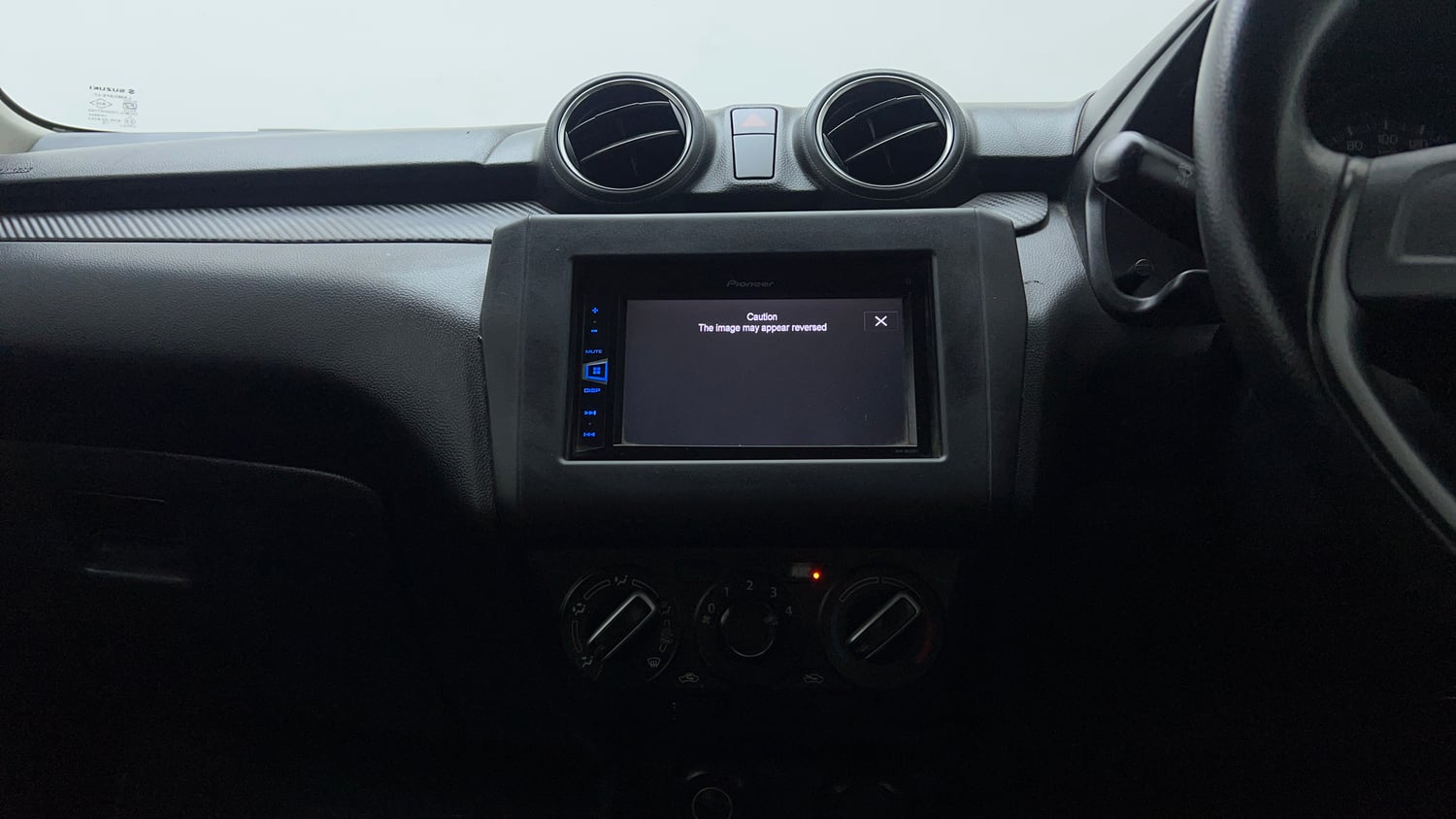 Used 2018 Maruti Suzuki Swift LXI CNG (Outside Fitted) Cng Manual interior MUSIC SYSTEM & AC CONTROL VIEW