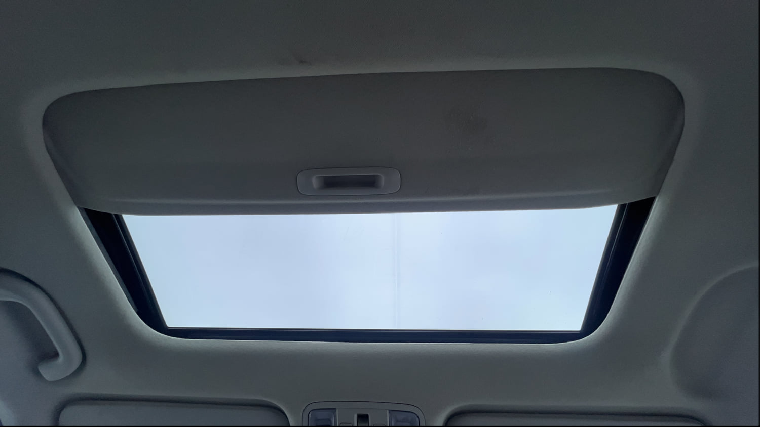 Used 2022 Kia Seltos X Line 1.5 Diesel AT Diesel Automatic top_features Sunroof