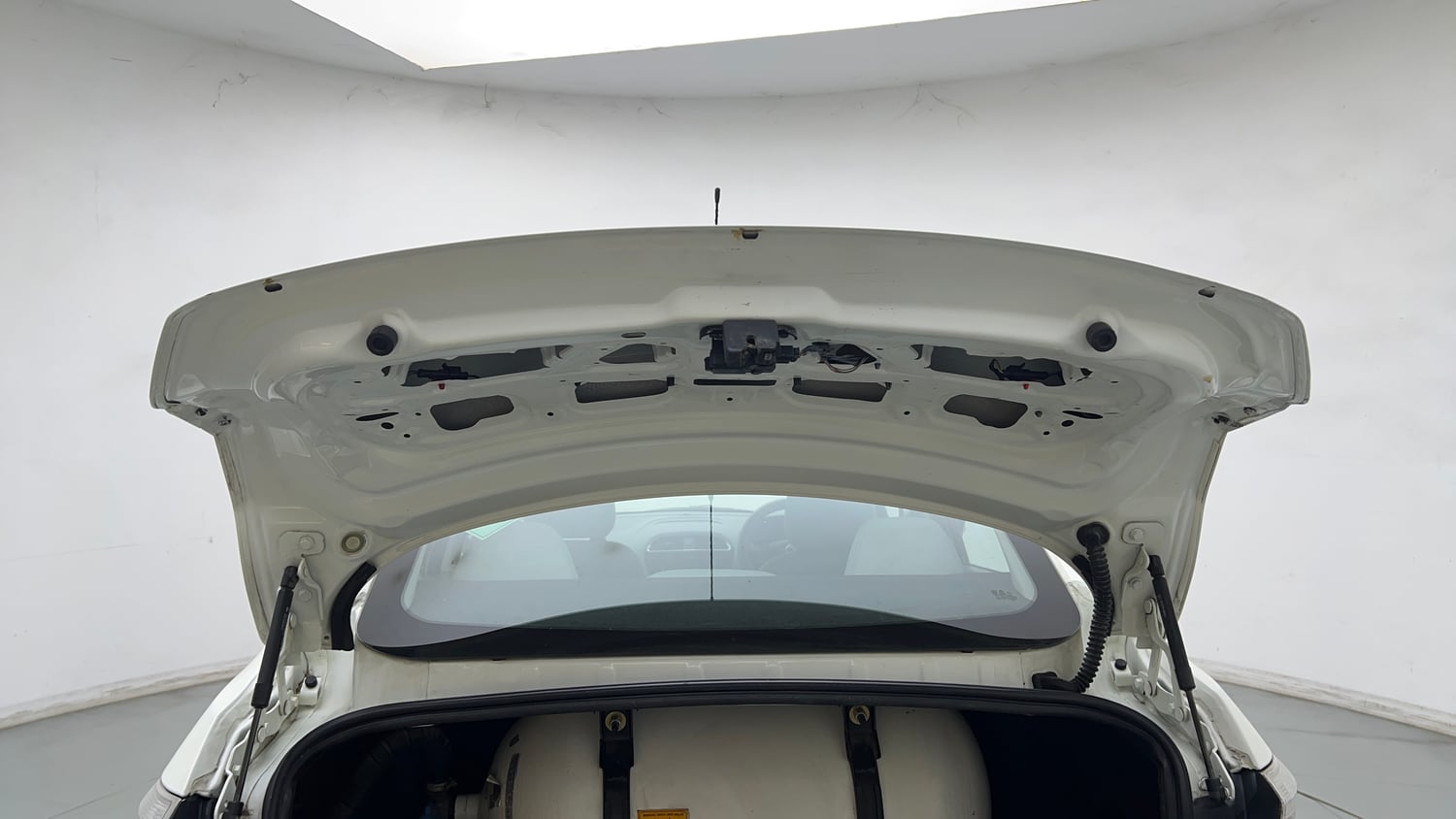 Used 2022 Tata Tigor XZ CNG Cng Manual interior DICKY DOOR OPEN VIEW