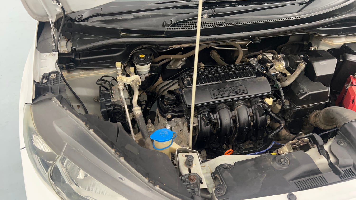 Used 2019 Honda WR-V Edge Edition Plus Petrol Petrol Manual engine ENGINE RIGHT SIDE VIEW