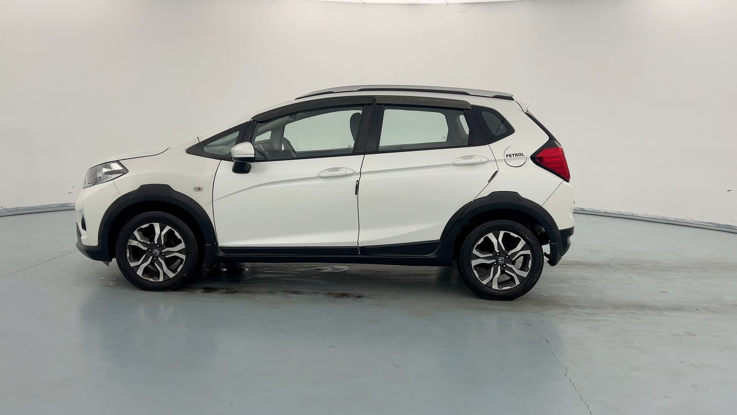 Used 2019 Honda WR-V Edge Edition Plus Petrol Petrol Manual exterior LEFT SIDE VIEW