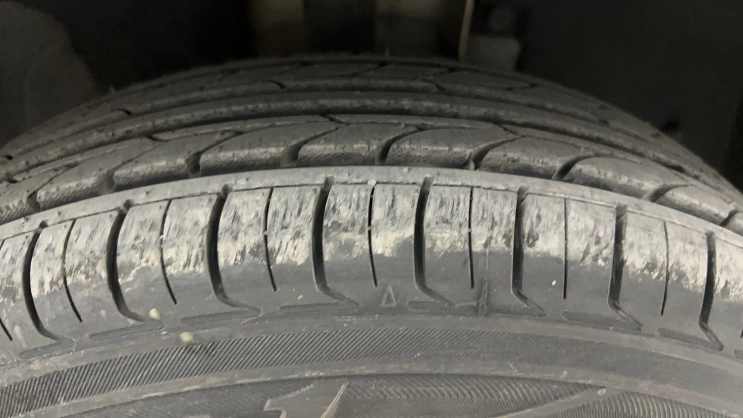 Used 2015 Renault Kwid RXT Petrol Manual tyres RIGHT FRONT TYRE TREAD VIEW