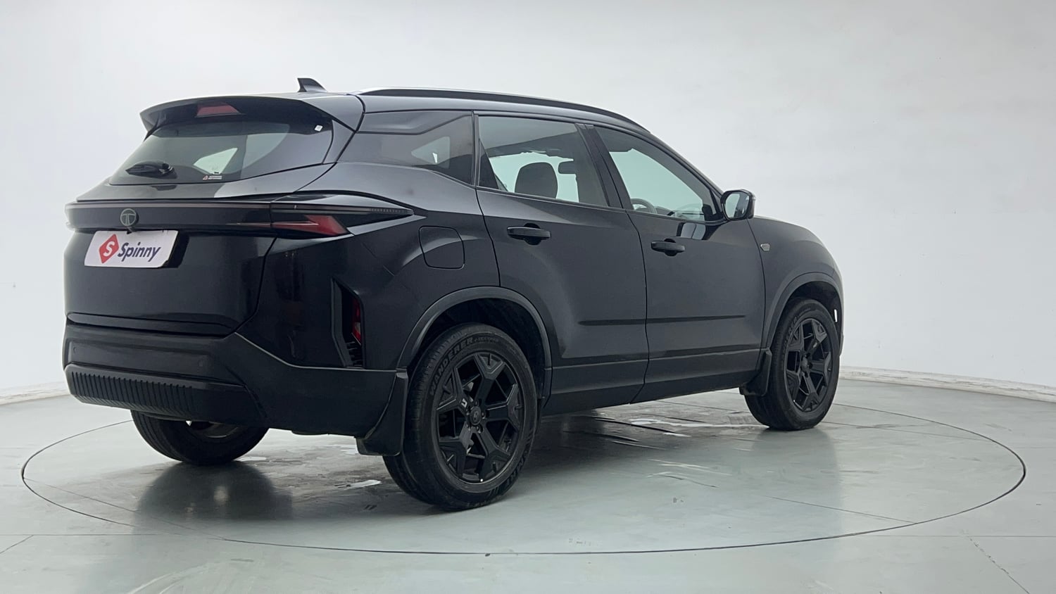 Used 2024 Tata Harrier Fearless Plus Dark Edition AT Diesel Automatic exterior RIGHT REAR CORNER VIEW