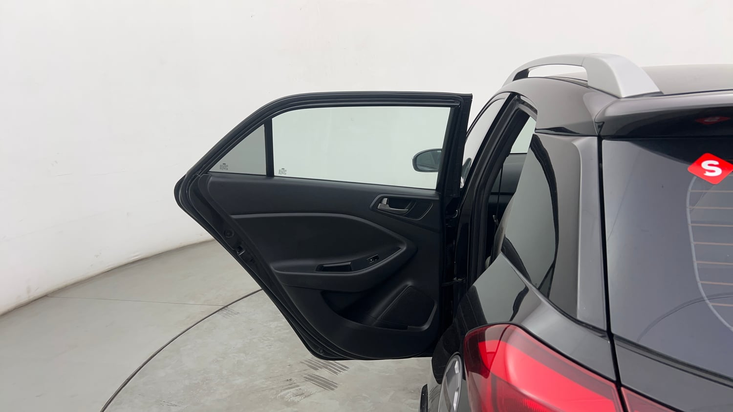 Used 2016 Hyundai i20 Active 1.2 SX Petrol Manual interior LEFT REAR DOOR OPEN VIEW