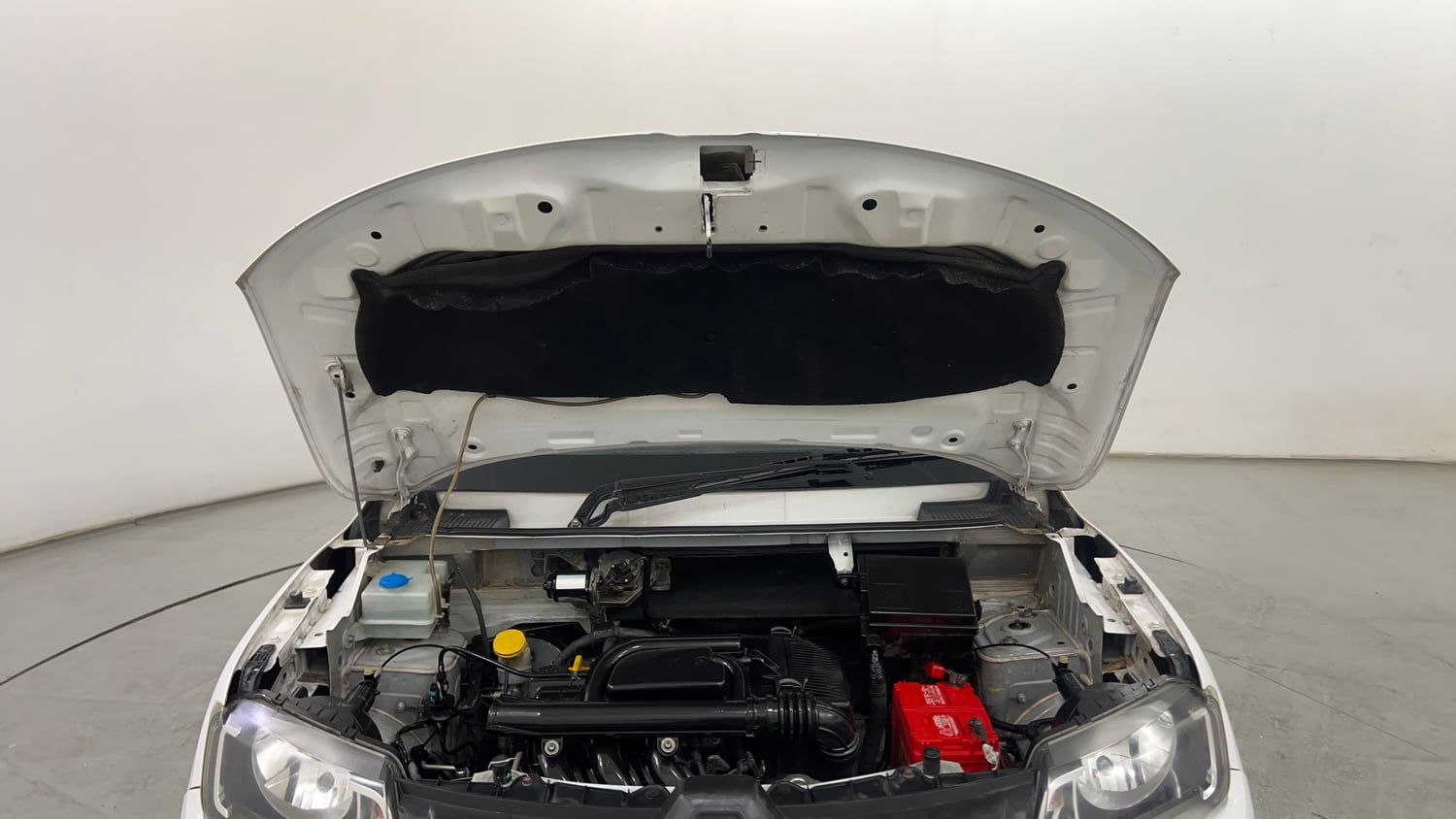 Used 2015 Renault Kwid RXT Petrol Manual engine ENGINE & BONNET OPEN FRONT VIEW