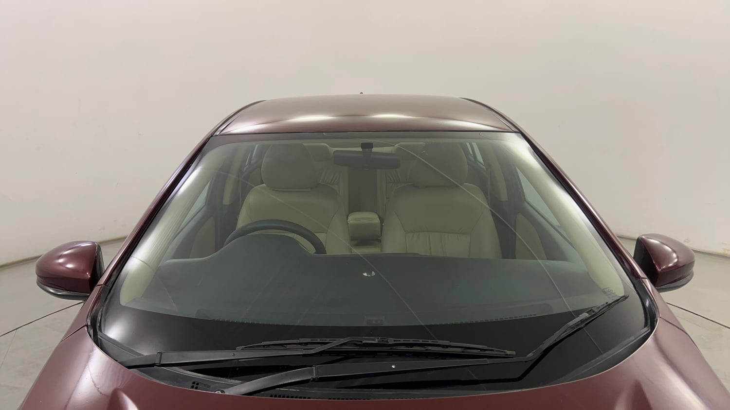 Used 2014 Honda City SV Petrol Manual exterior FRONT WINDSHIELD VIEW