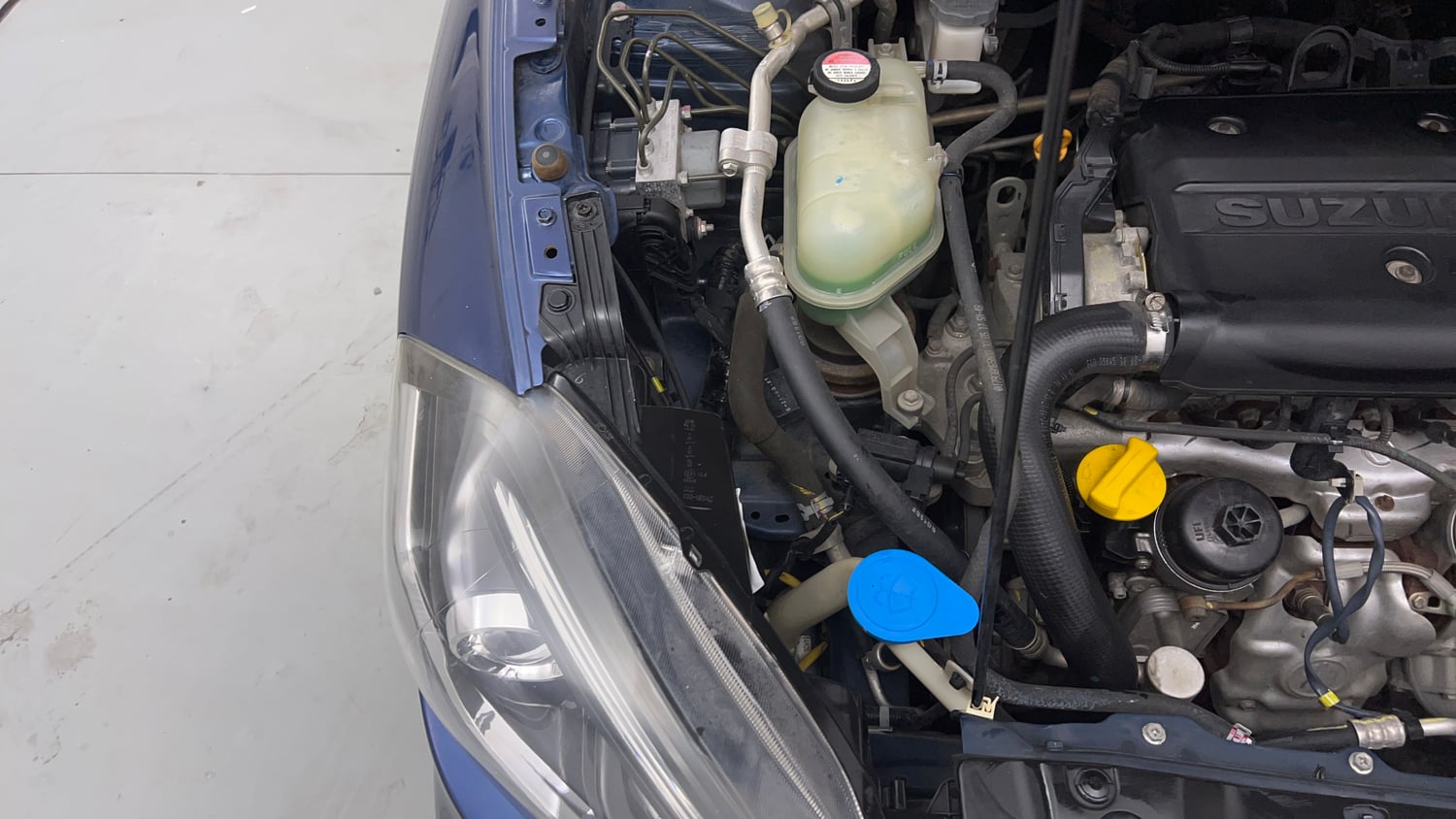 Used 2017 Maruti Suzuki S-Cross Alpha 1.3 Diesel Manual engine ENGINE RIGHT SIDE VIEW