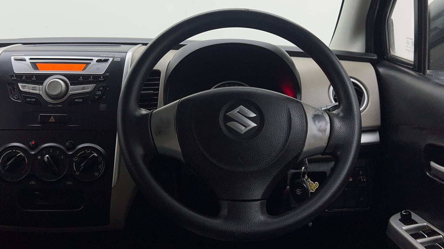 Used 2014 Maruti Suzuki Wagon R VXI Petrol Manual interior STEERING VIEW