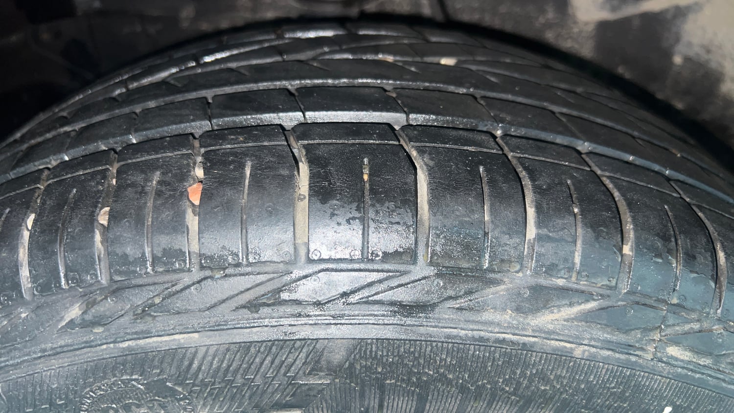 Used 2022 Tata Nexon XZA Plus (O) Petrol Automatic tyres RIGHT REAR TYRE TREAD VIEW