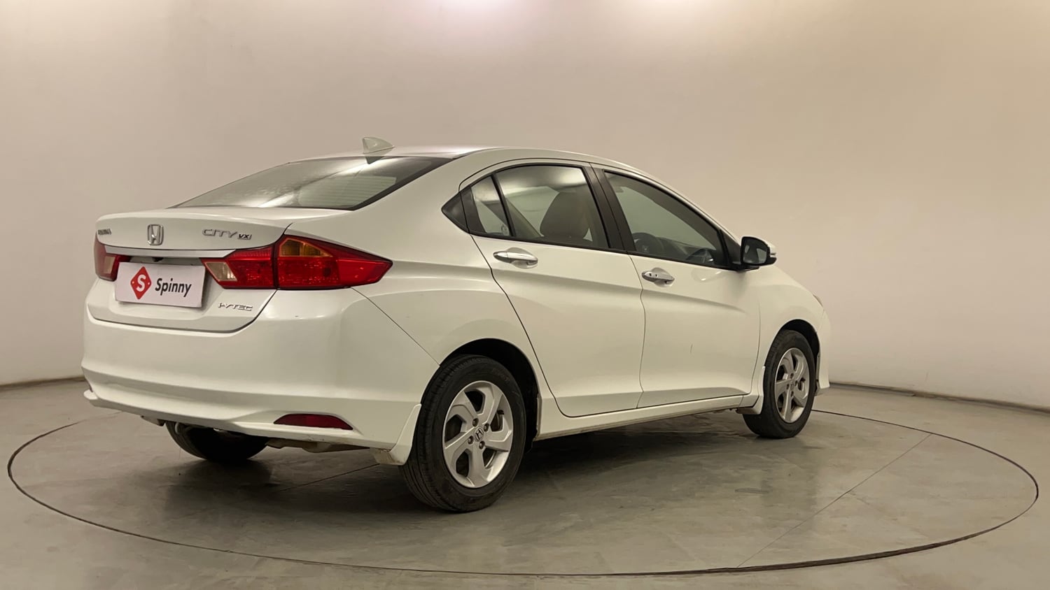 Used 2016 Honda City VX CVT Petrol Automatic exterior RIGHT REAR CORNER VIEW