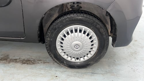 Used 2018 Maruti Suzuki Alto 800 VXi Petrol Manual tyres RIGHT FRONT TYRE RIM VIEW