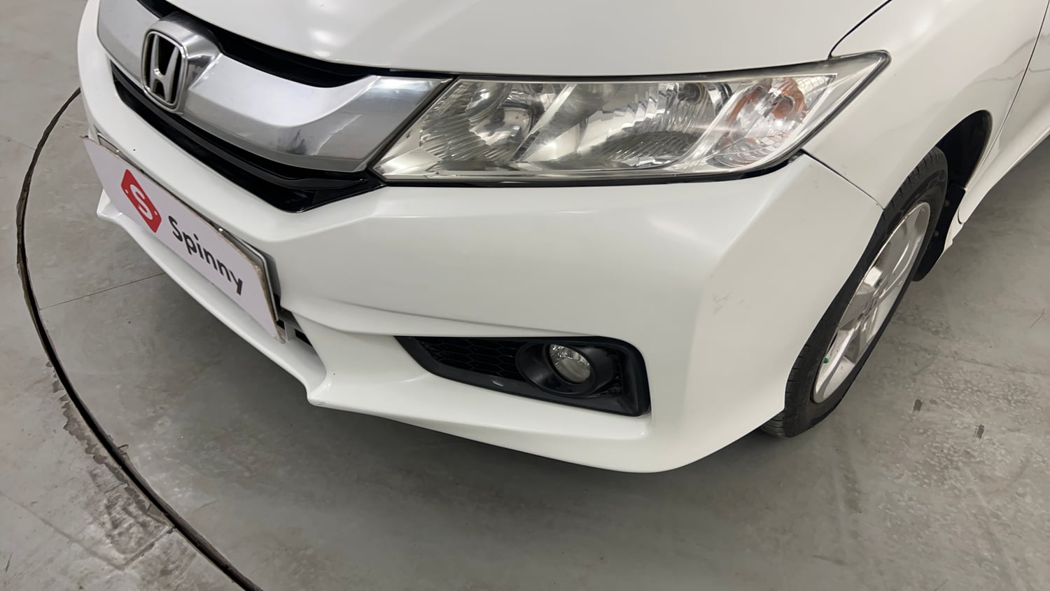 Used 2016 Honda City VX Petrol Manual dents MINOR SCRATCH
