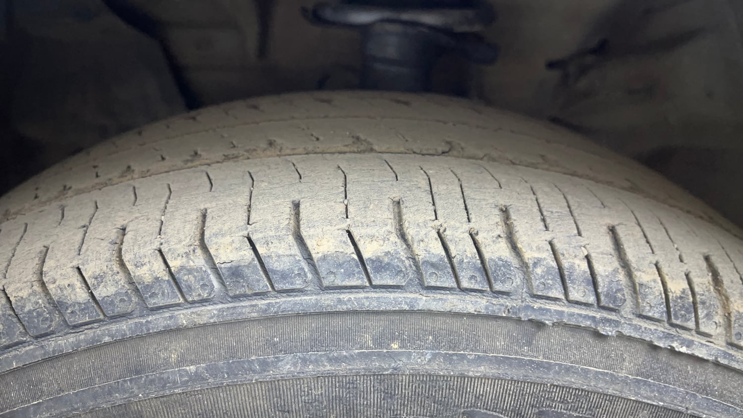 Used 2018 Nissan Sunny XL D Diesel Manual tyres LEFT FRONT TYRE TREAD VIEW