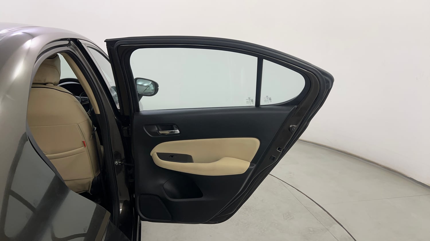Used 2021 Honda City V CVT Petrol Petrol Automatic interior RIGHT REAR DOOR OPEN VIEW