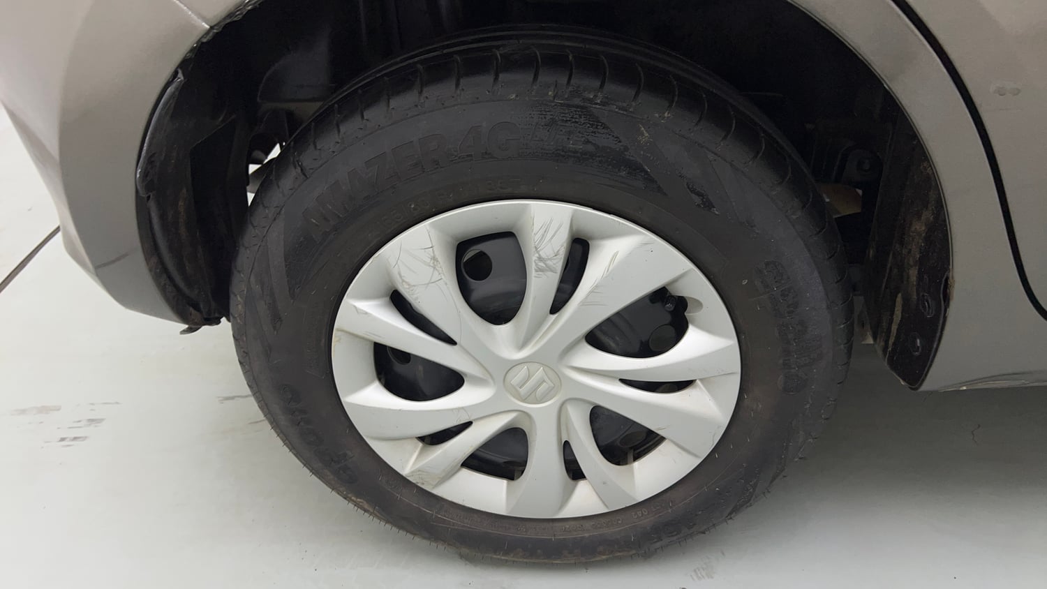 Used 2018 Maruti Suzuki Swift VXi Petrol Manual tyres RIGHT REAR TYRE RIM VIEW