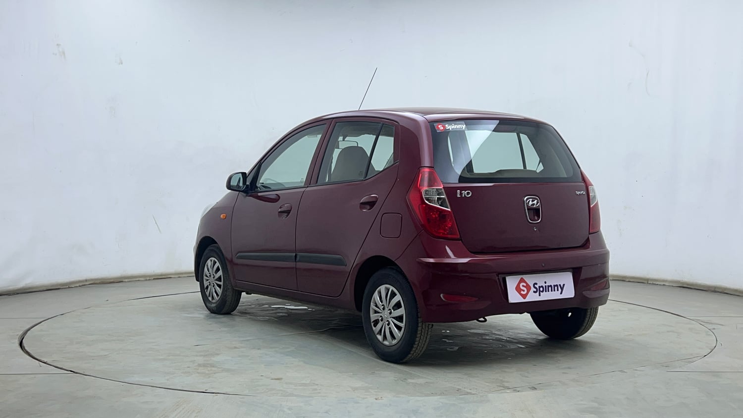 Used 2015 Hyundai i10 Sportz 1.1 iRDE2 Petrol Manual exterior LEFT REAR CORNER VIEW
