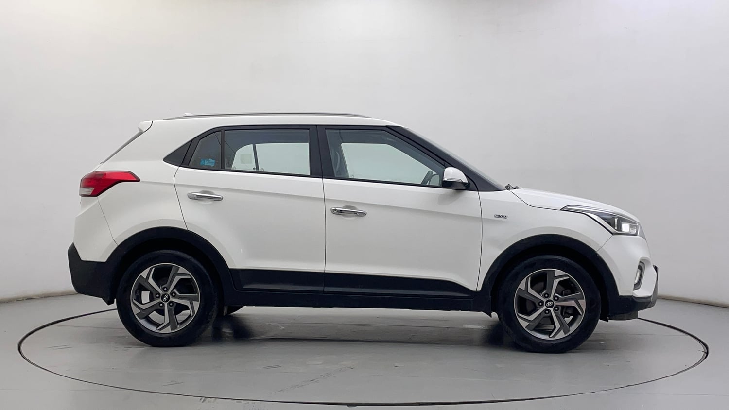 Used 2018 Hyundai Creta SX 1.6 AT Petrol Petrol Automatic exterior RIGHT SIDE VIEW