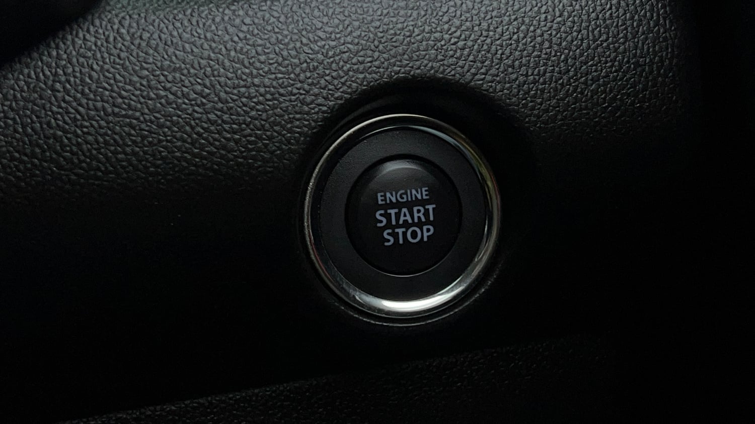 Used 2023 Maruti Suzuki Swift ZXi Petrol Manual top_features Keyless start