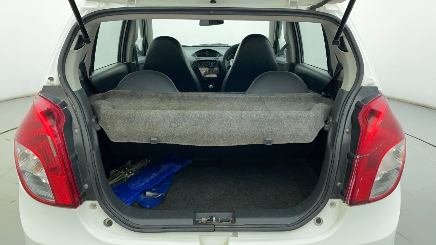 Used 2018 Maruti Suzuki Alto 800 VXi Petrol Manual interior DICKY INSIDE VIEW
