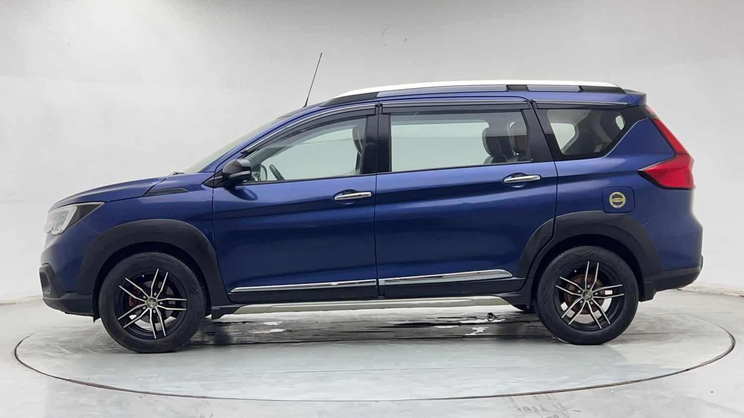 Used 2021 Maruti Suzuki XL6 Zeta AT Petrol Petrol Automatic exterior LEFT SIDE VIEW