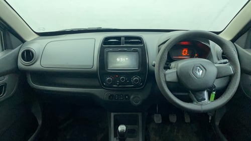 Used 2016 Renault Kwid RXT Petrol Manual interior DASHBOARD VIEW