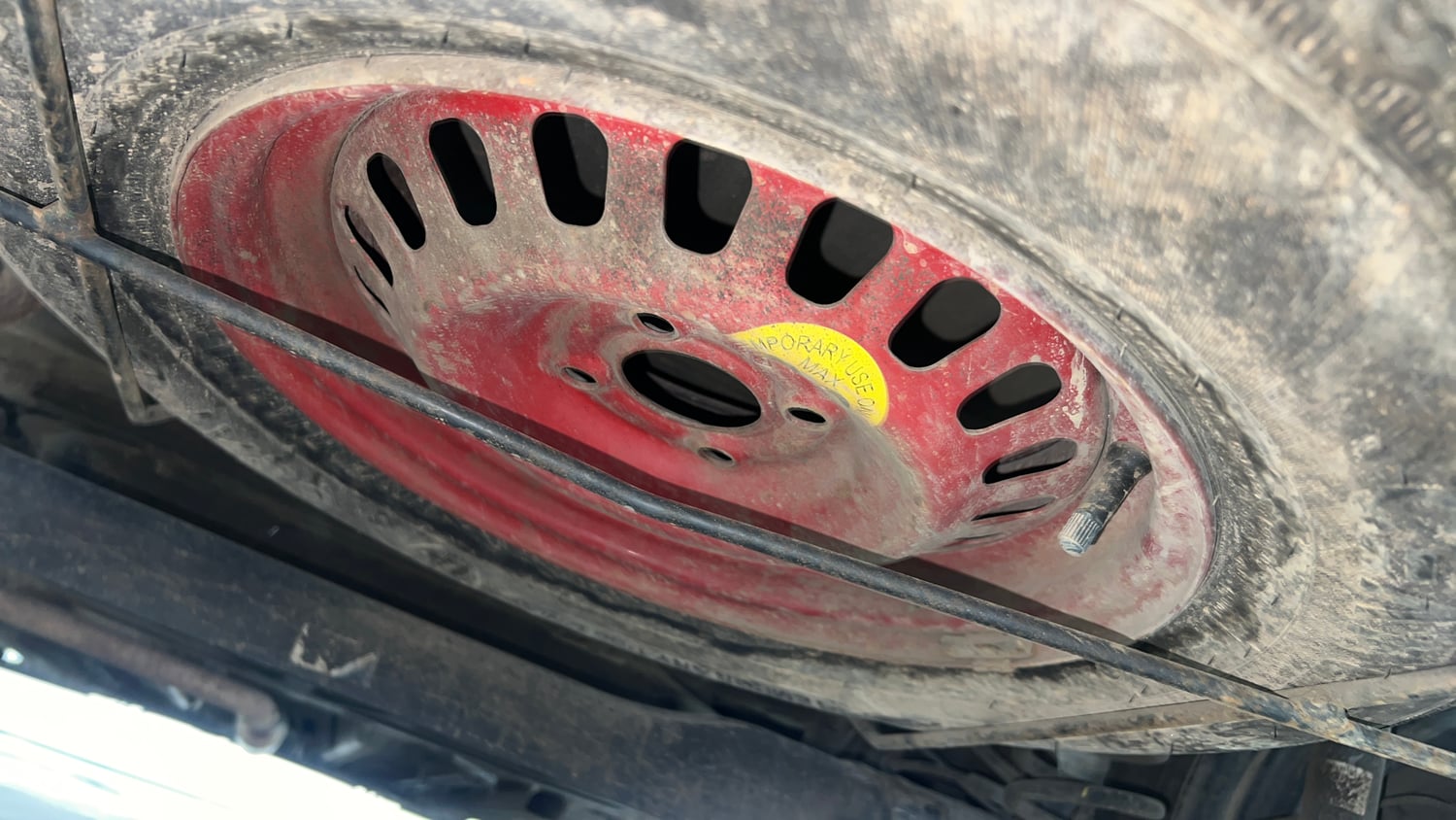 Used 2020 Renault Triber RXZ Petrol Manual tyres SPARE TYRE VIEW