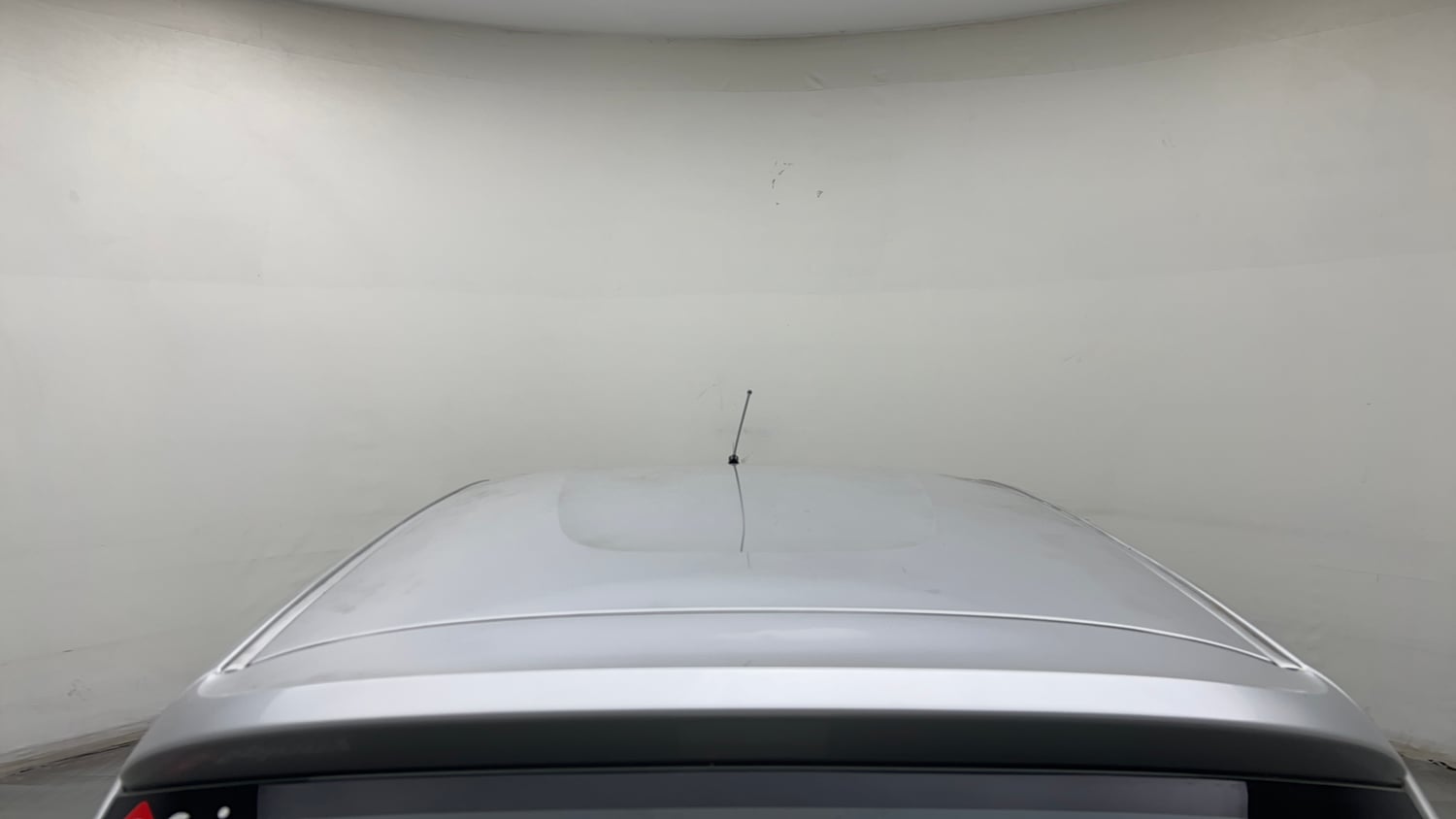 Used 2018 Renault Kwid 1.0 RXL CNG (Outside Fitted) Cng Manual exterior EXTERIOR ROOF VIEW