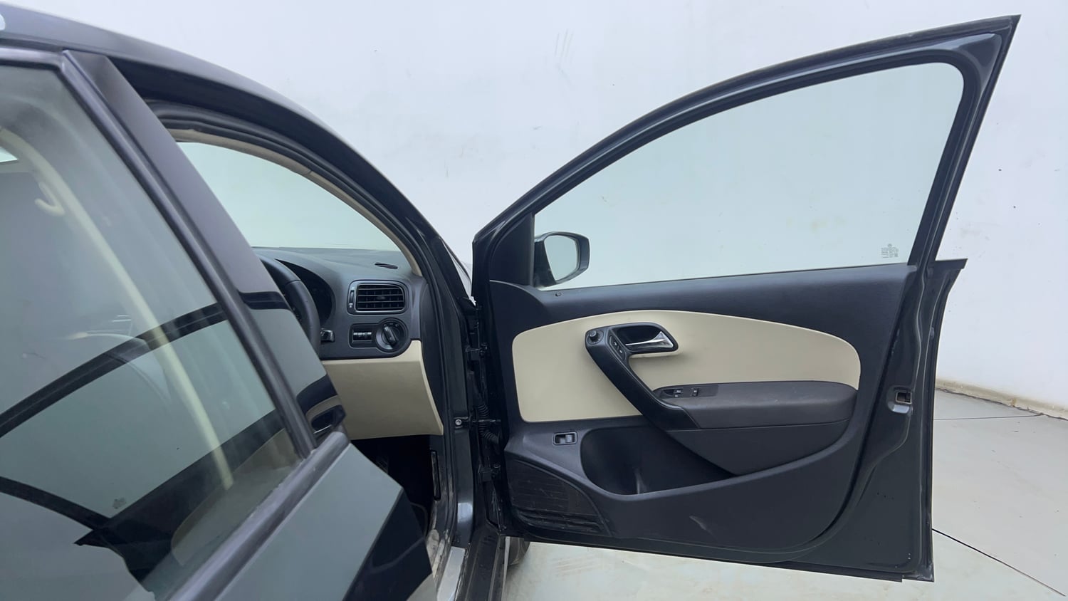 Used 2020 Skoda Rapid Active 1.6 MPI Petrol Manual interior RIGHT FRONT DOOR OPEN VIEW