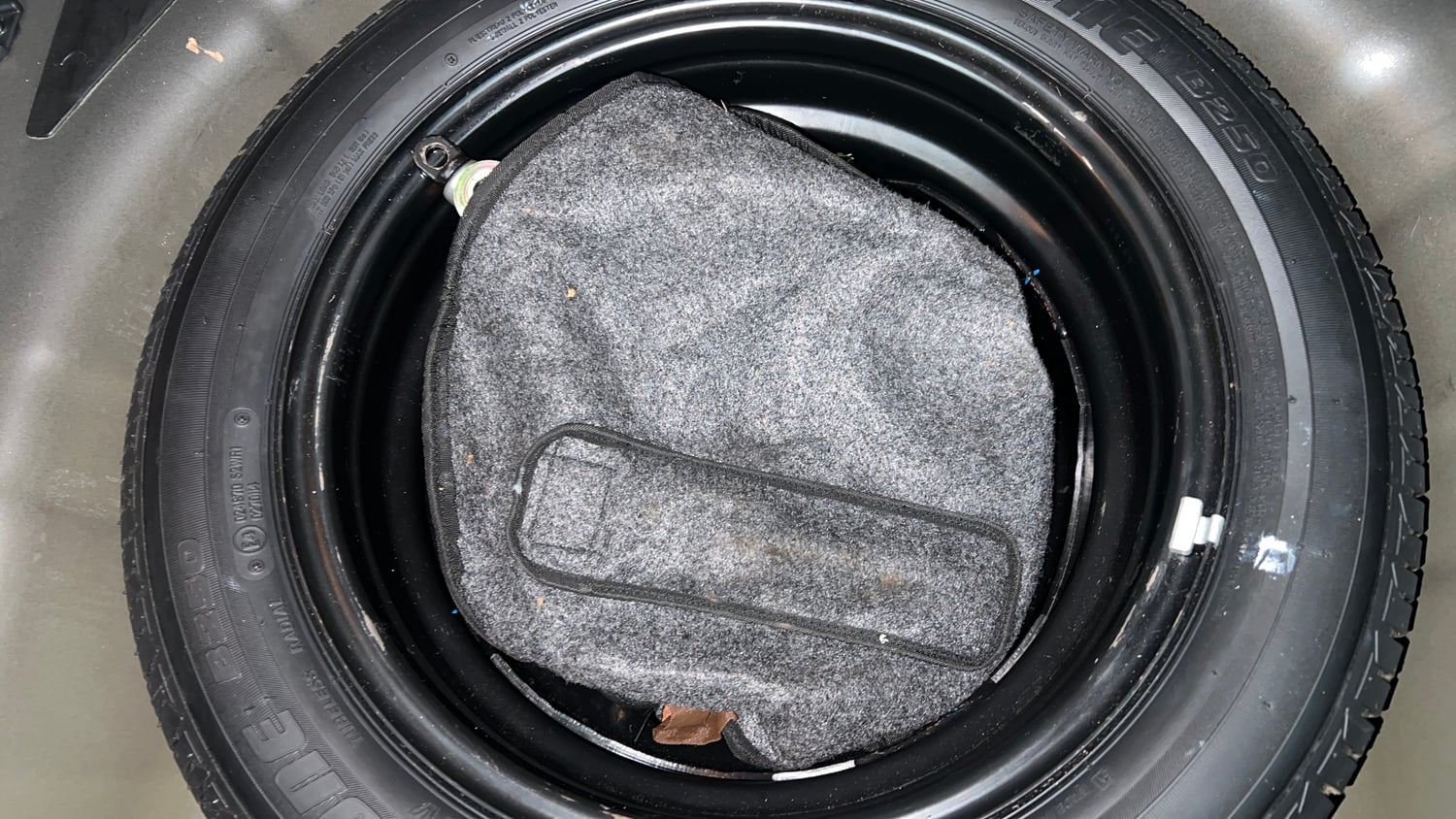 Used 2016 Hyundai i20 Active 1.2 SX Petrol Manual tyres SPARE TYRE VIEW
