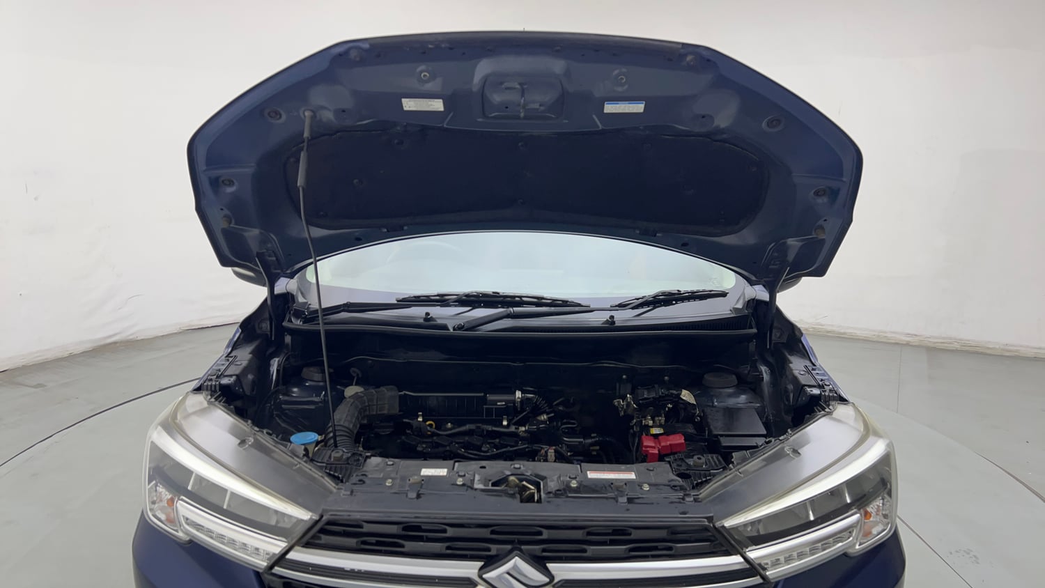 Used 2021 Maruti Suzuki XL6 Zeta AT Petrol Petrol Automatic engine ENGINE & BONNET OPEN FRONT VIEW