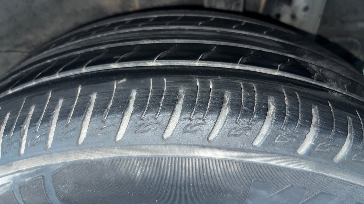 Used 2021 Kia Sonet HTX 1.0 iMT Petrol Manual tyres LEFT REAR TYRE TREAD VIEW