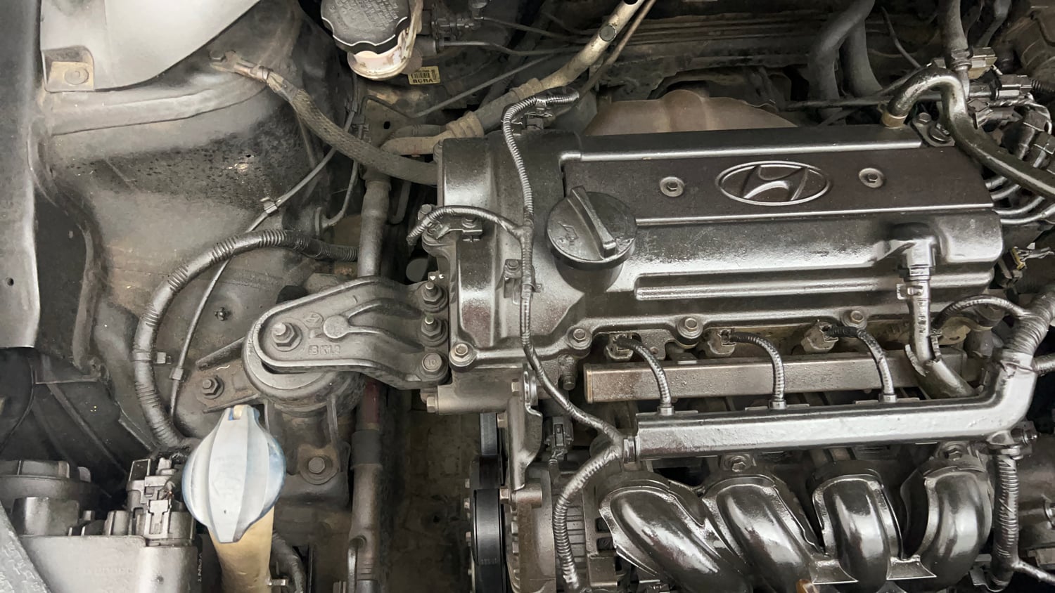 Used 2016 Hyundai i20 Active 1.2 SX Petrol Manual engine ENGINE RIGHT SIDE VIEW