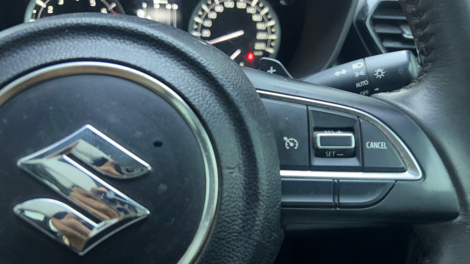 Used 2024 Maruti Suzuki Grand Vitara Alpha Smart Hybrid AT Petrol Automatic top_features Cruise control