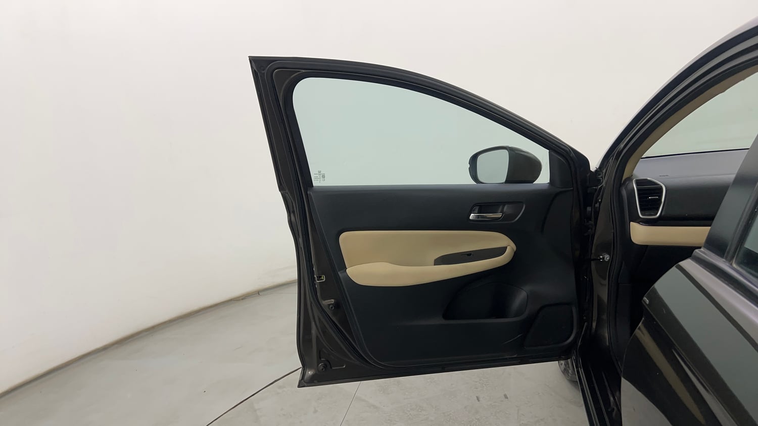 Used 2021 Honda City V CVT Petrol Petrol Automatic interior LEFT FRONT DOOR OPEN VIEW