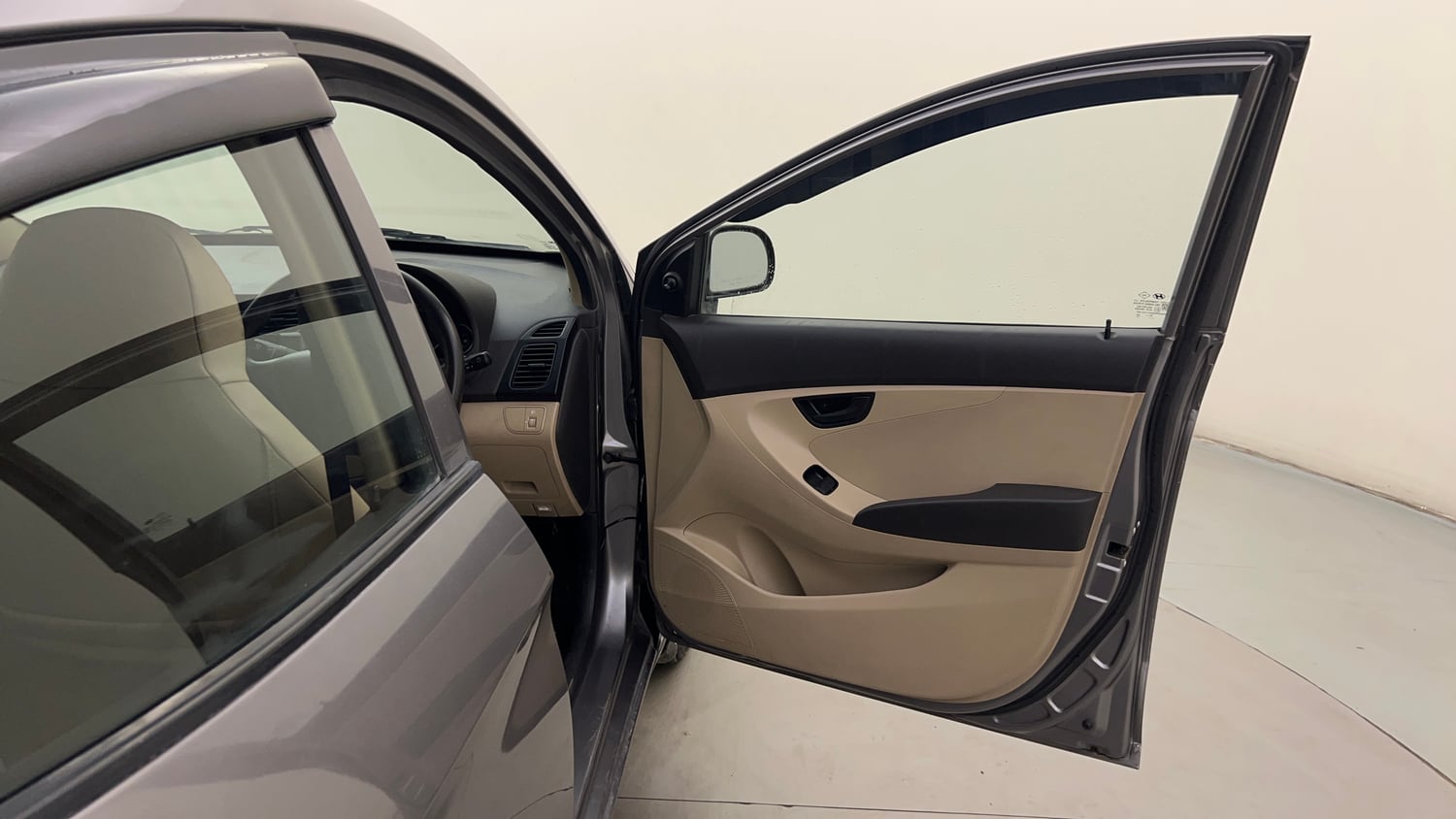 Used 2012 Hyundai Eon Magna + Petrol Manual interior RIGHT FRONT DOOR OPEN VIEW