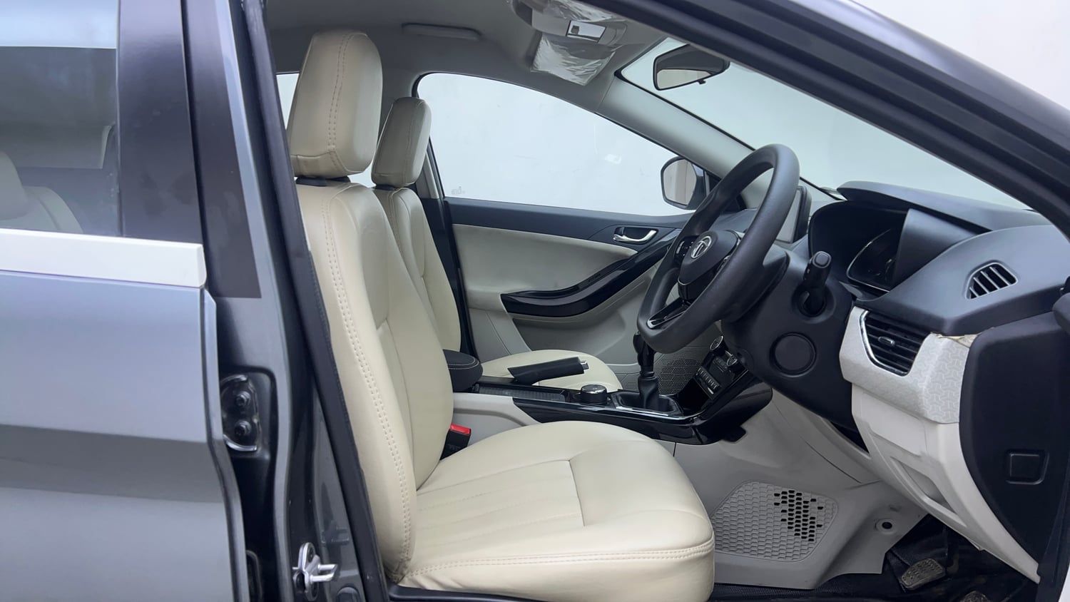 Used 2023 Tata Nexon XZ Plus Diesel Diesel Manual interior RIGHT SIDE FRONT DOOR CABIN VIEW