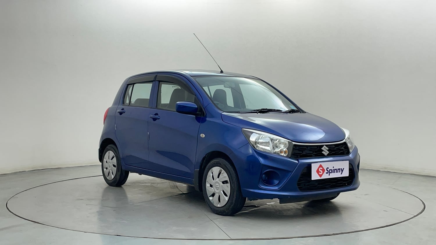 Used 2018 Maruti Suzuki Celerio VXi AMT Petrol Automatic exterior RIGHT FRONT CORNER VIEW