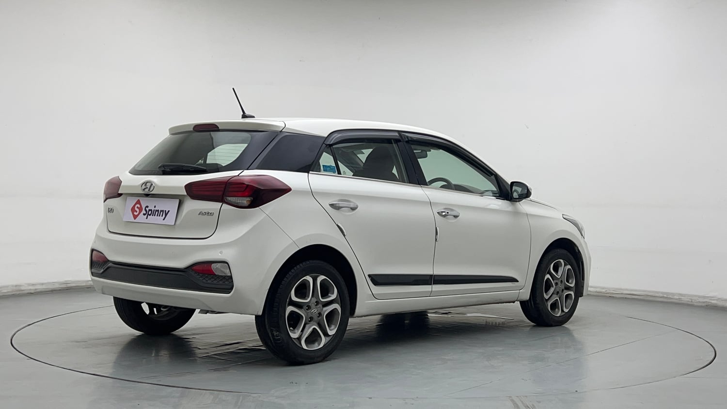 Used 2018 Hyundai Elite i20 Asta 1.2 (O) Petrol Manual exterior RIGHT REAR CORNER VIEW