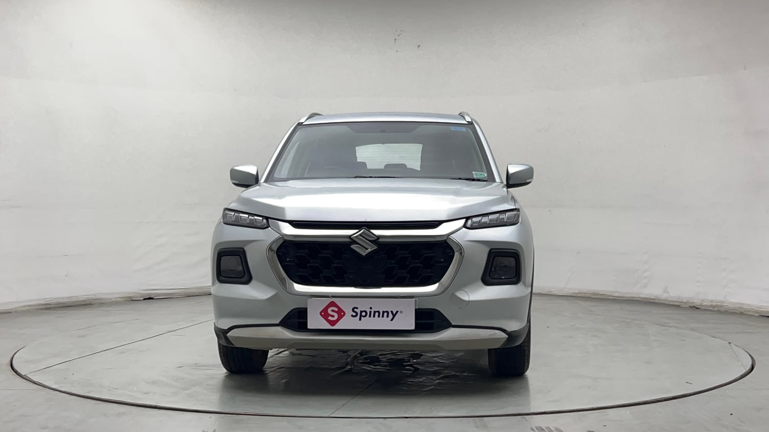 Used 2024 Maruti Suzuki Grand Vitara Delta Smart Hybrid Petrol Manual exterior FRONT VIEW