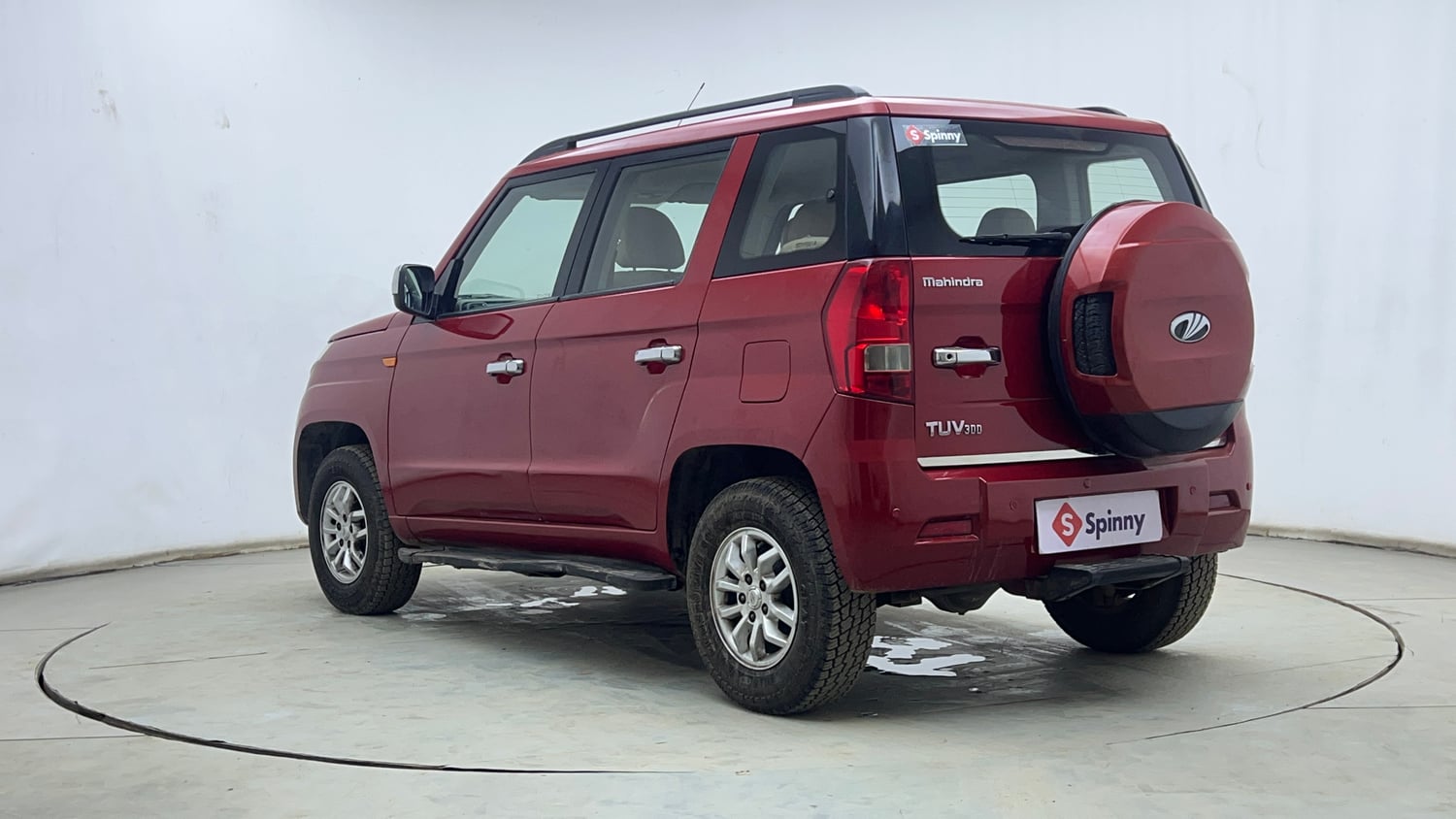 Used 2017 Mahindra TUV300 T8 mHAWK100 Diesel Manual exterior LEFT REAR CORNER VIEW
