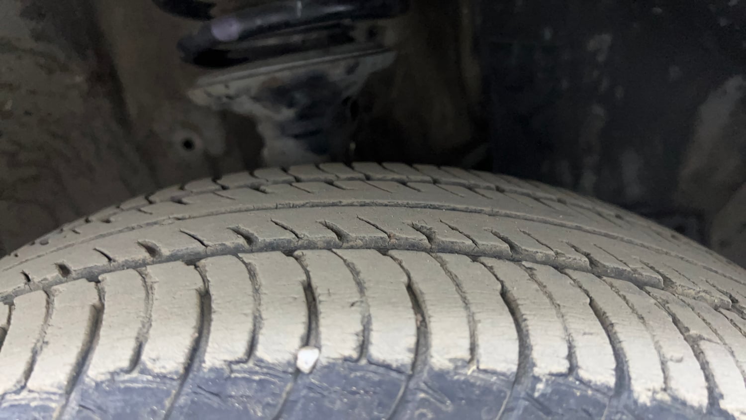 Used 2021 Maruti Suzuki Wagon R 1.0 VXi 1.0 Petrol Manual tyres RIGHT FRONT TYRE TREAD VIEW
