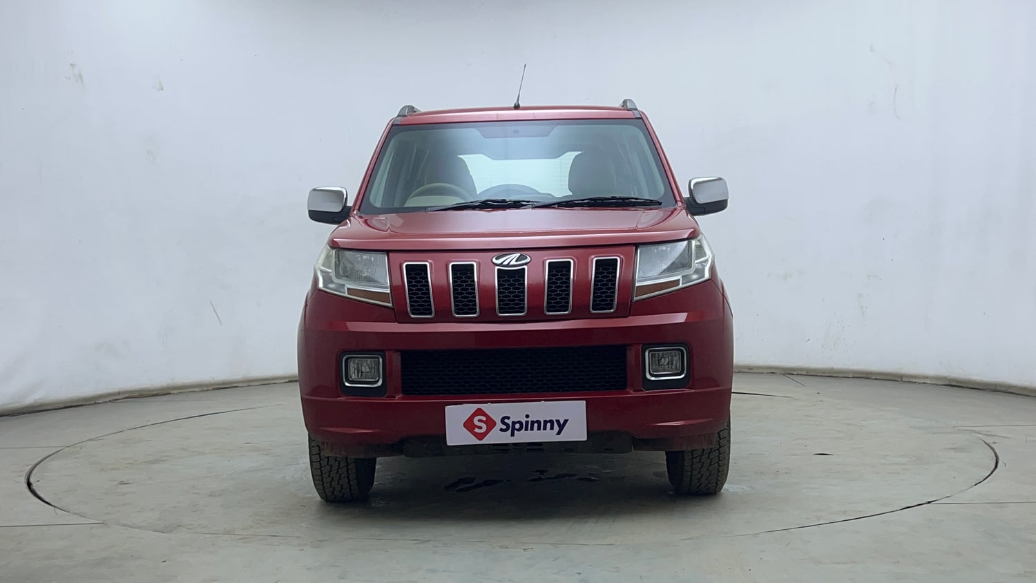 Used 2017 Mahindra TUV300 T8 mHAWK100 Diesel Manual exterior FRONT VIEW