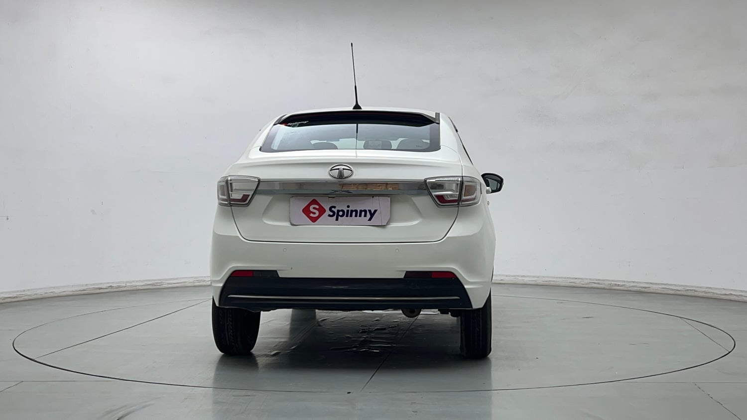 Used 2022 Tata Tigor XZ CNG Cng Manual exterior BACK VIEW