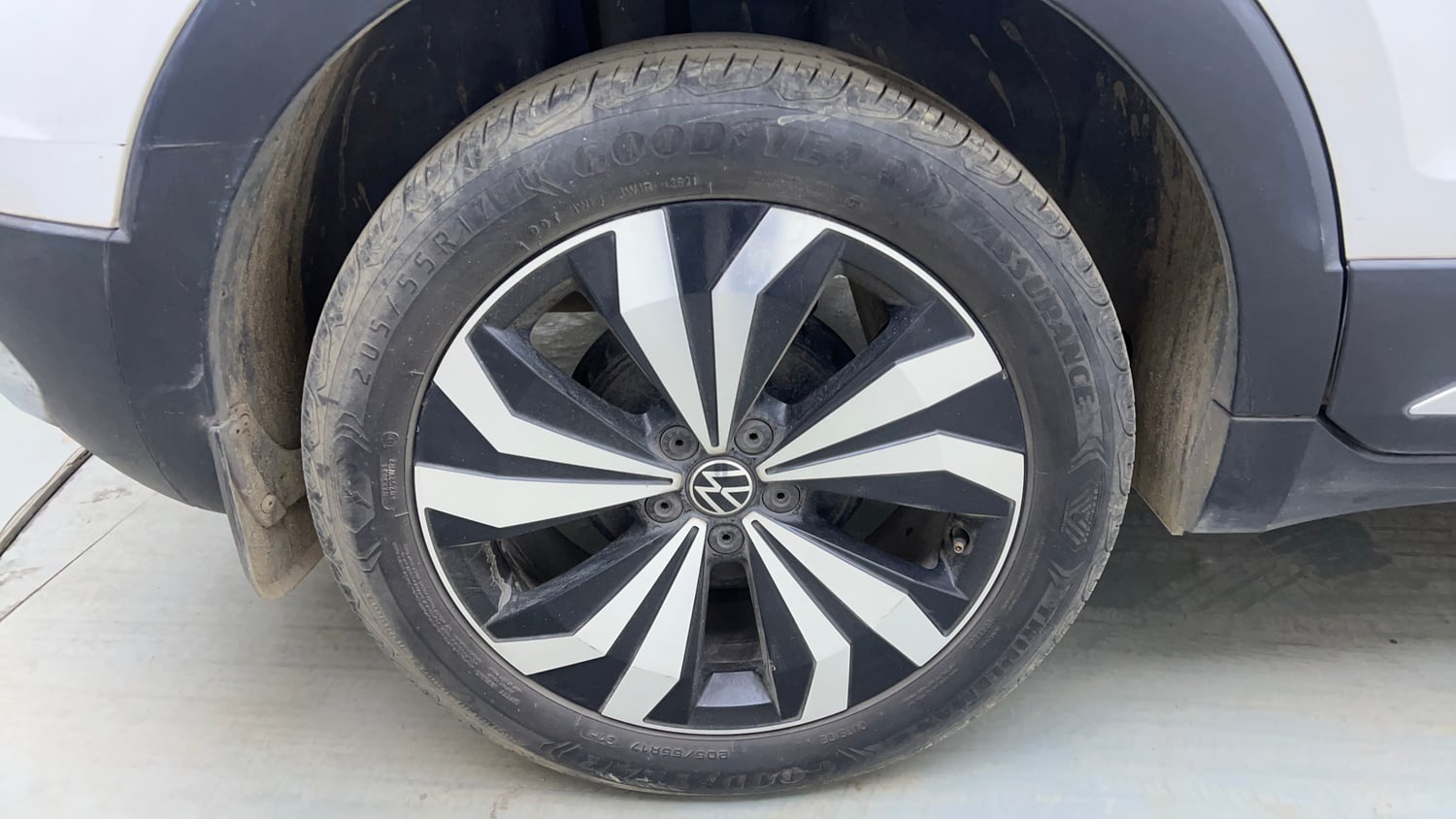 Used 2022 Volkswagen Taigun GT Plus 1.5 TSI DSG Petrol Automatic tyres RIGHT REAR TYRE RIM VIEW