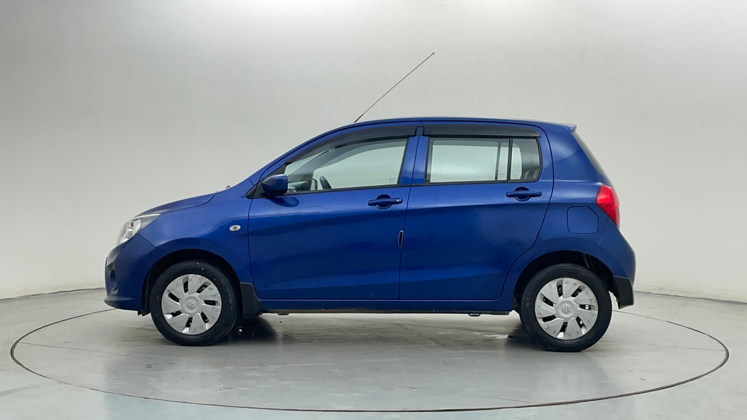 Used 2018 Maruti Suzuki Celerio VXi AMT Petrol Automatic exterior LEFT SIDE VIEW