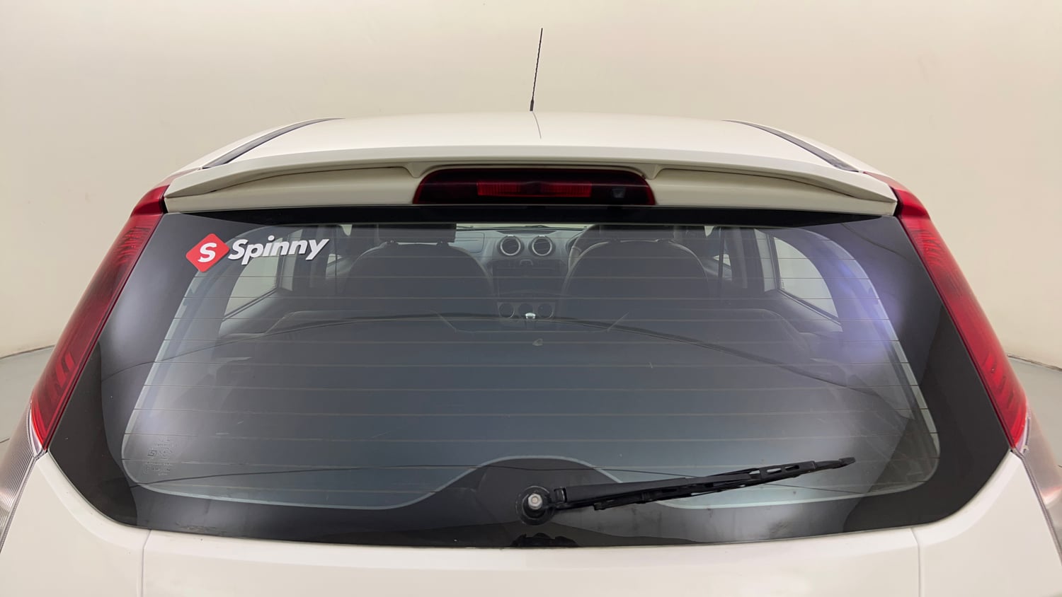 Used 2013 Ford Figo Duratec Petrol Titanium 1.2 Petrol Manual exterior BACK WINDSHIELD VIEW