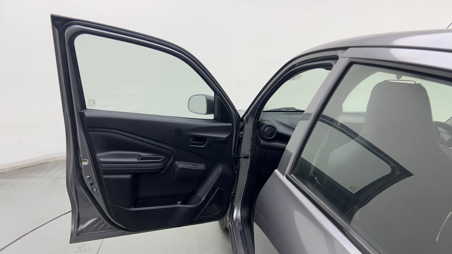 Used 2022 Maruti Suzuki Celerio LXi Petrol Manual interior LEFT FRONT DOOR OPEN VIEW