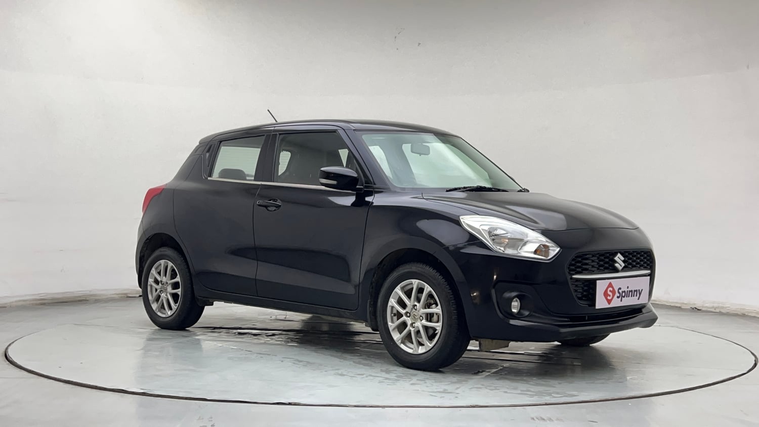 Used 2023 Maruti Suzuki Swift ZXi Petrol Manual exterior RIGHT FRONT CORNER VIEW